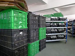 Truck Lamp Workshop of Trustar Auto Parts